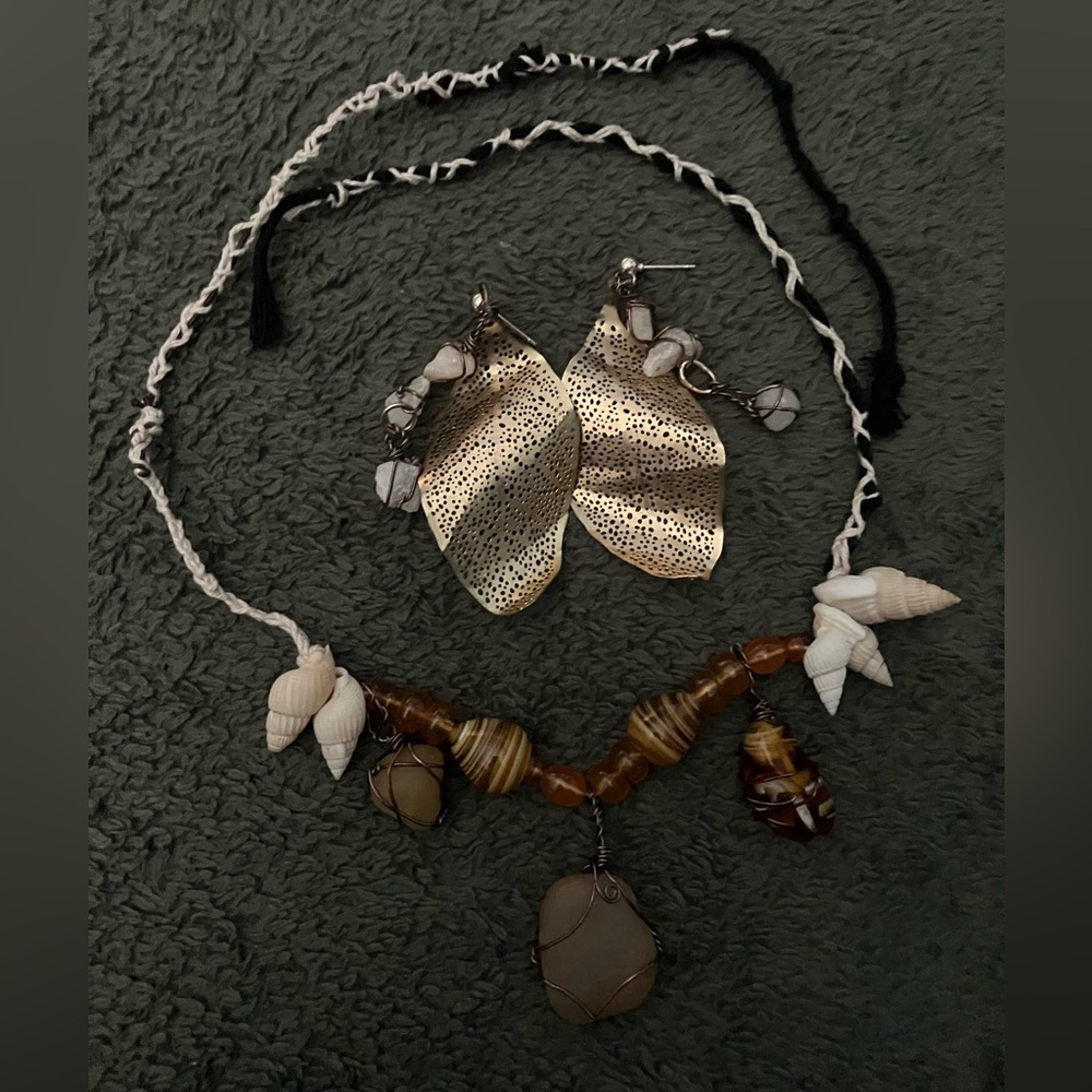 Shell and Bead Necklace Set